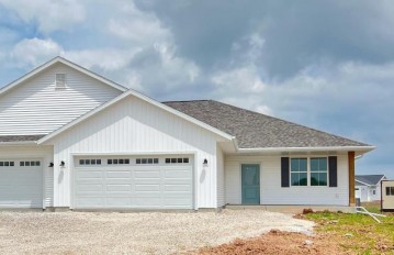 2808 Granite Ct, Sheboygan, WI 53081