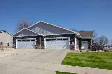 6860 Rembrandt Rd, Windsor, WI 53532