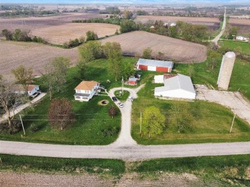 8436 N County Line Rd, Lima, WI 53190