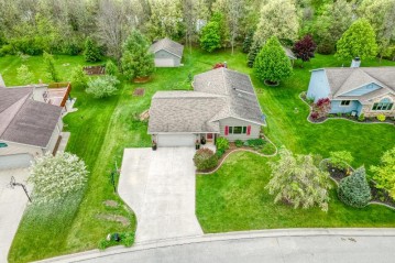 1112 Audubon Rd, Howards Grove, WI 53083-1479