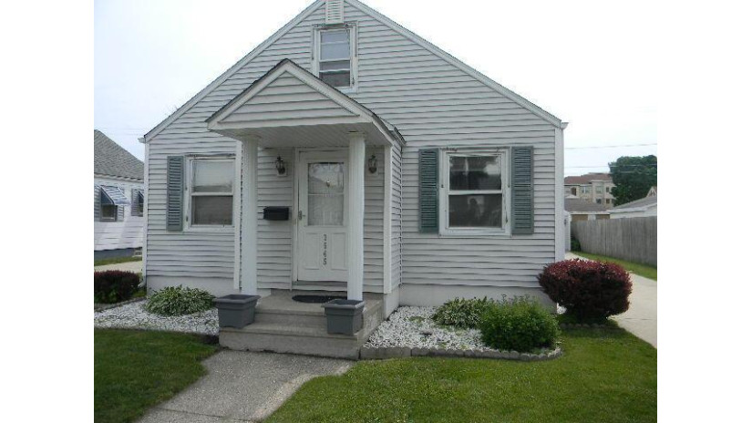 3545 10th Ave Kenosha, WI 53140 by Realty Associates. LLC $199,900