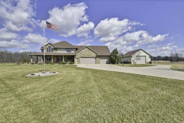 1137 Moonriver Drive, Rockland, WI 54115-8022