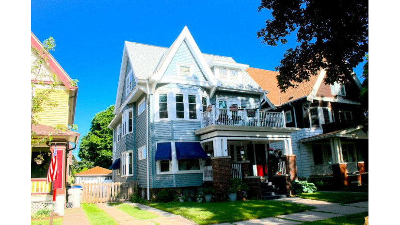 2761 N Frederick Ave Milwaukee, WI 53211 by RE/MAX Realty Pros~Brookfield $400,000