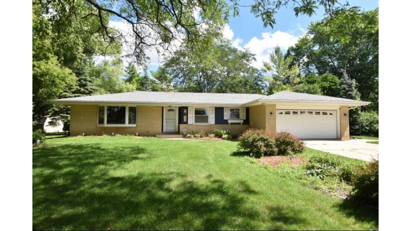 S69W14060 Tess Corners Dr Muskego, WI 53150 by First Weber Inc - Waukesha $362,400