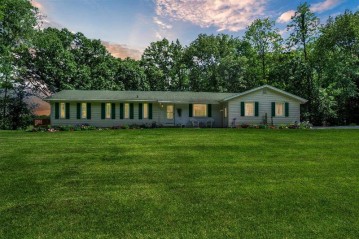 10118 N Trescher, Milton, WI 53563