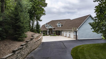 N8329 Park Ridge Drive, Taycheedah, WI 54937-7829