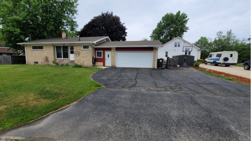 408 9th St Somers, WI 53140 by Shorewest Realtors $210,000