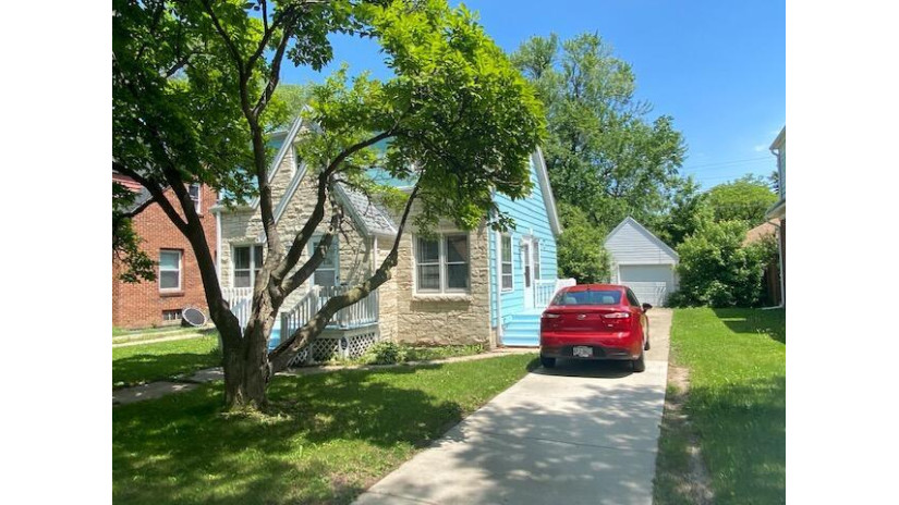 4164 N 40th St Milwaukee, WI 53216 by RE/MAX Realty Pros~Milwaukee $114,000