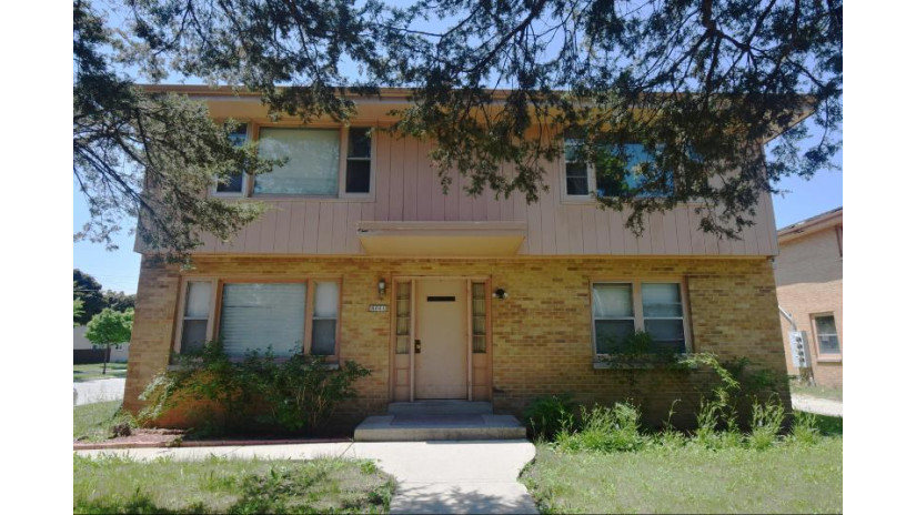 6001 N 62nd St Milwaukee, WI 53218 by Crossroads Real Estate LLC $185,900