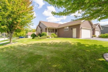 1604 Melissa Ln, New Holstein, WI 53061