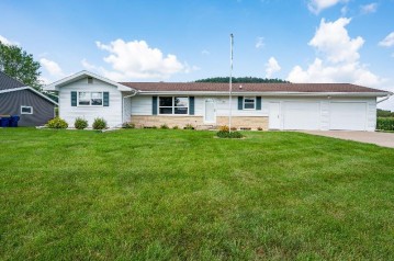 513 Mahlum St, Coon Valley, WI 54623