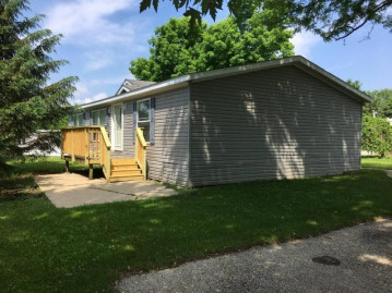 1492 Park St, Lyons, WI 53105-9083