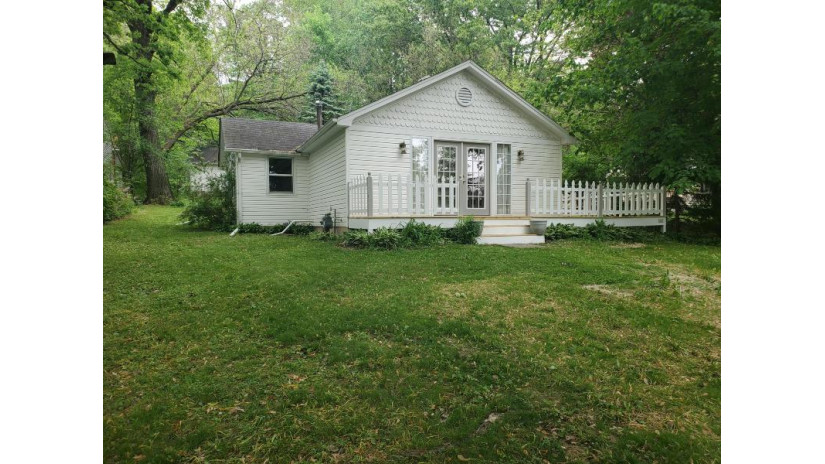 307 Crocus St Delavan, WI 53191 by Hibl's Real Estate Sales, Inc. $185,000