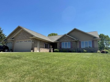 13923 Autumn Ridge Dr, Liberty, WI 54245