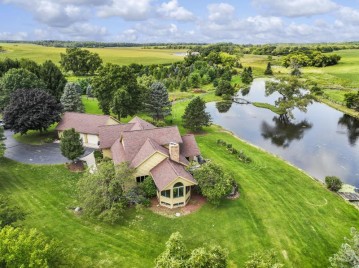 W1280 Spring Prairie Rd, Spring Prairie, WI 53105