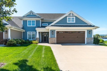 629 Pettibone Pointe Way, La Crosse, WI 54601