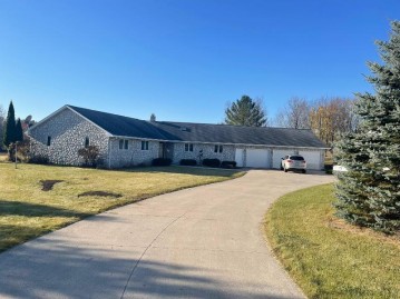 9431 Reifs Mills Rd, Kossuth, WI 54247