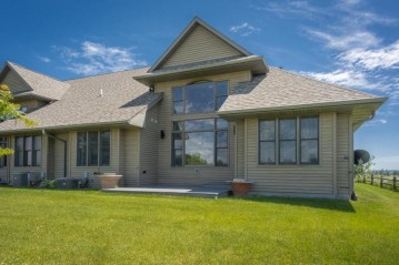 N2369 Fairway View Court, Dakota, WI 54982