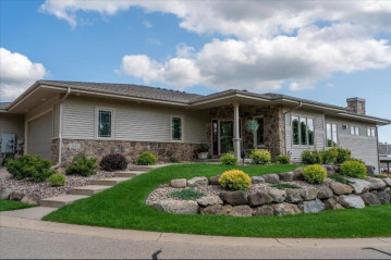 1422 Palm Grass Pass, Waunakee, WI 53597