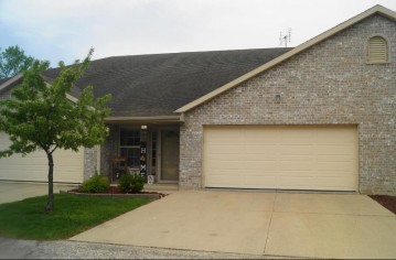 203 Winfield Ct, Darien, WI 53114-1620