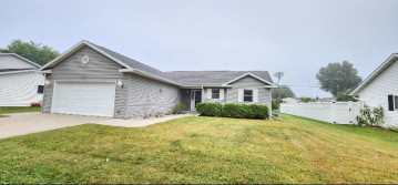 3355 Peace St, La Crosse, WI 54601-8700