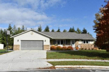 839 Anthony Cir, Oostburg, WI 53070