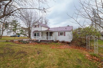 641 Division St, Stoddard, WI 54658-9567