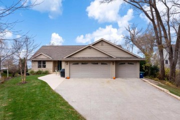 N8494 Linden Beach Road, Taycheedah, WI 54937