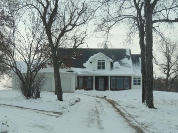 8410 Meyer Lane, Winchester, WI 54947-9559