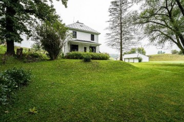 21632 Hwy 131, Wilton, WI 54670