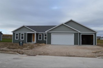 1010 Pheasant Run, Lomira, WI 53048