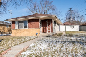 5832 W Brentwood Ave, Milwaukee, WI 53223-5942