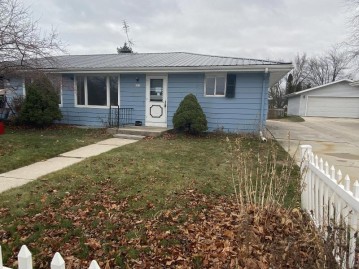 1319 Greenfield Ave, Sheboygan, WI 53081-7260