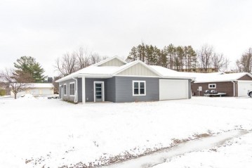 20166 Campus Ct, Galesville, WI 54630