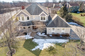 2703 River Edge Ct, Waukesha, WI 53189-6806