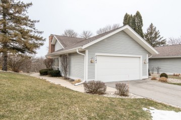 3141 Madison St, Waukesha, WI 53188-4409