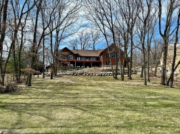 N7460 Ridge Rd, Whitewater, WI 53190