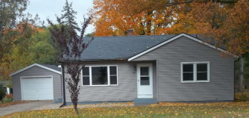 720 E Main Street, Embarrass, WI 54929