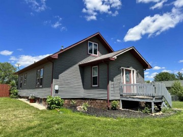 214 W River St, New Lisbon, WI 53950