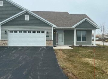 326 Isabelle Ct, Sheboygan Falls, WI 53085-2500