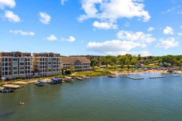 204 W Wisconsin Ave 302, Oconomowoc, WI 53066