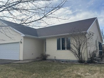 938 Mead Drive, Waupaca, WI 54981