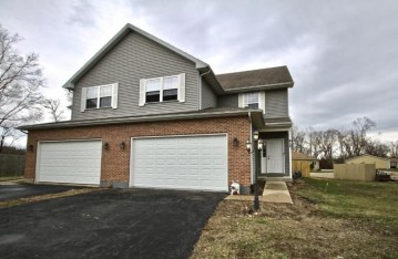 452 Sumner St, Genoa City, WI 53128