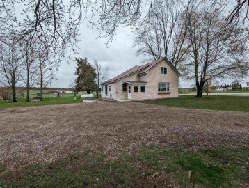 W5497 Hwy 44, Kingston, WI 53926