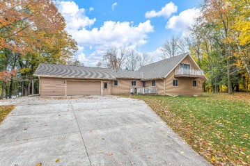 14544 Squire Ln, Schleswig, WI 53042-3767