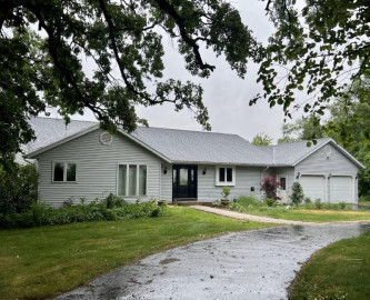 W1934 Potter Rd, Spring Prairie, WI 53105