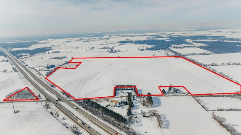 142 AC Schroeder Rd Turtle, WI 53511 by Shorewest Realtors $1,793,862