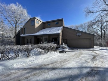 W5363 Innsbruck Rd, Hamilton, WI 54669