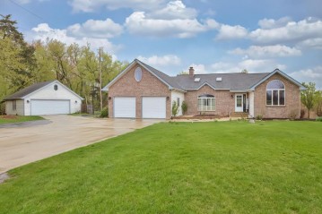 8155 400th Ave, Wheatland, WI 53105-8595