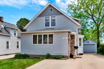 1509 Monroe St, West Bend, WI 53090